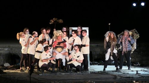 "Βάτραχοι" του Αριστοφάνη "Βάτραχοι" του Αριστοφάνη